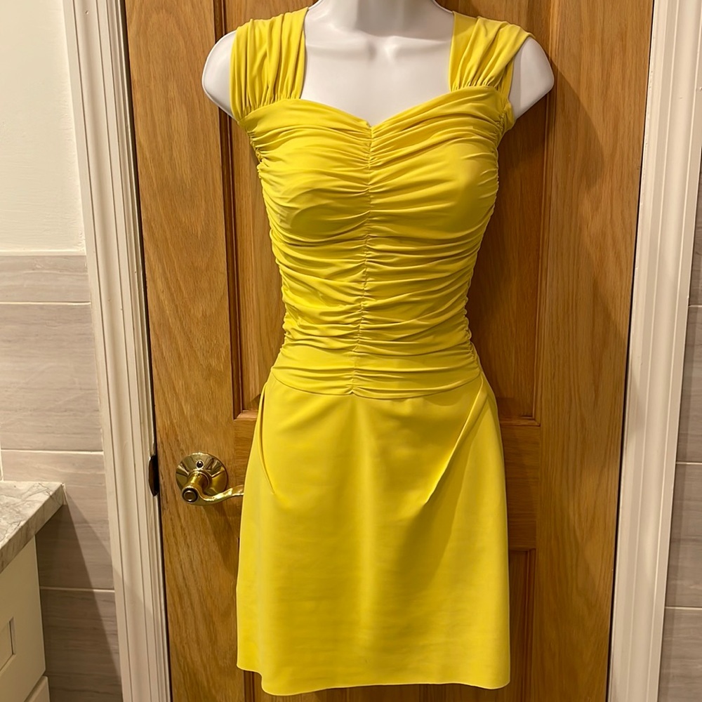 Le Petite Robe de Chiara Boni Yellow Mini Dress